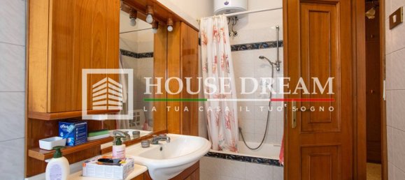 4 bedrooms Apartment in Rome, Italy No. 321379 19