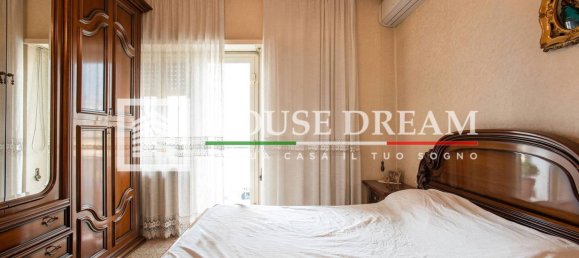 4 bedrooms Apartment in Rome, Italy No. 321379 21