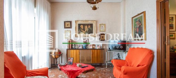 4 bedrooms Apartment in Rome, Italy No. 321379 7