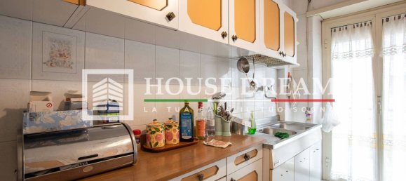 4 bedrooms Apartment in Rome, Italy No. 321379 12