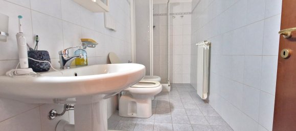 2-salle Appartement à Castelletto sopra Ticino, Italy No. 280306 10