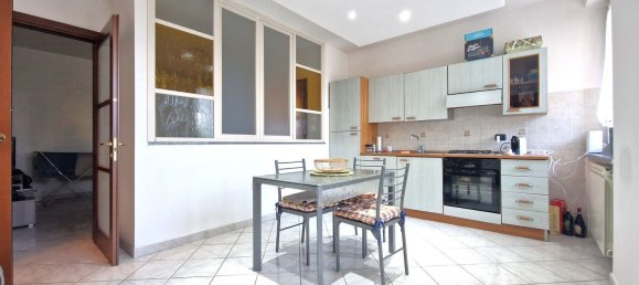 2-salle Appartement à Castelletto sopra Ticino, Italy No. 280306 2