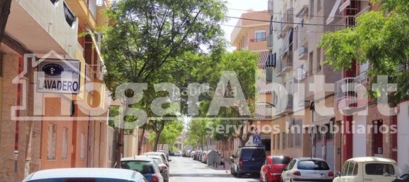 Apartamento T4 em San Vicente del Raspeig, Spain N.º 131238 2