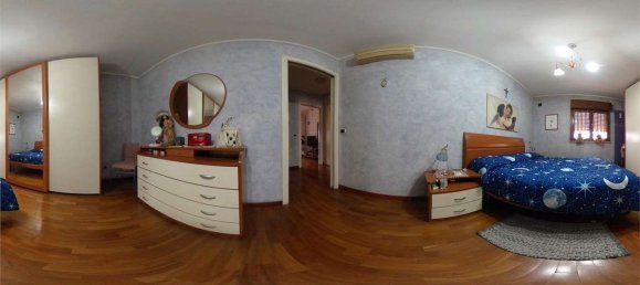 4 bedrooms Apartment in Reggio Emilia, Italy No. 374531 11