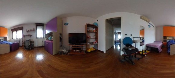 4 bedrooms Apartment in Reggio Emilia, Italy No. 374531 12