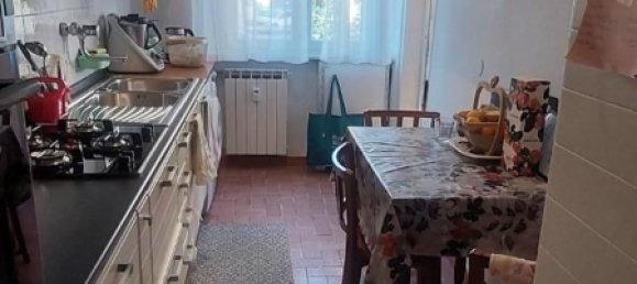 4 rooms Apartment in Carrara, Italy No. 49533 15