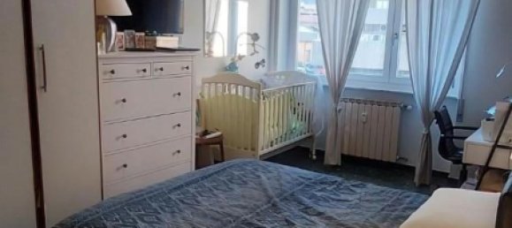 4 rooms Apartment in Carrara, Italy No. 49533 5