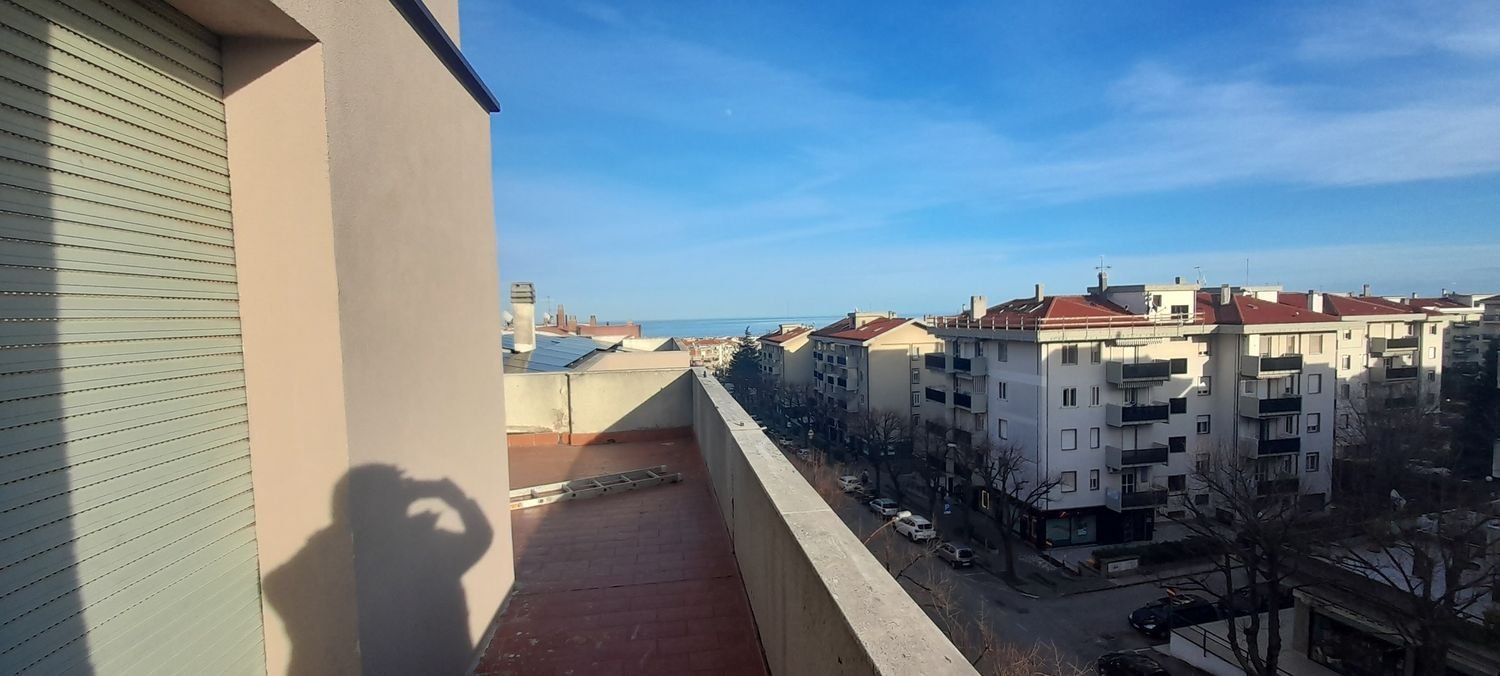 5 rooms Penthouse in Vasto, Italy No. 30598