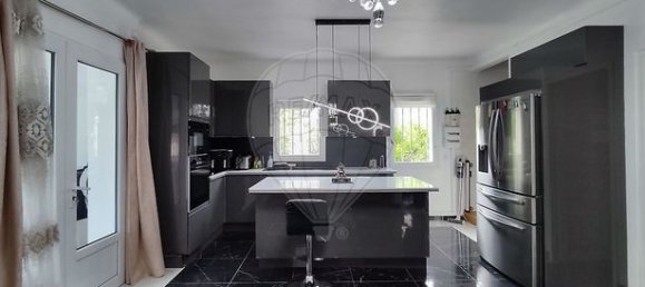 5 bedrooms House in Argenteuil, France No. 306664 2