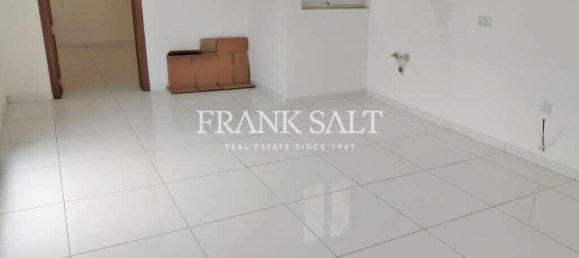 Office in Zebbug, Malta No. 12827 3