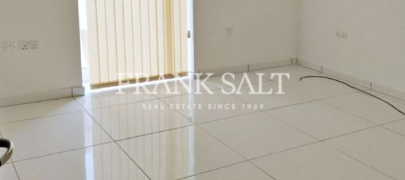 Office in Zebbug, Malta No. 12827 4