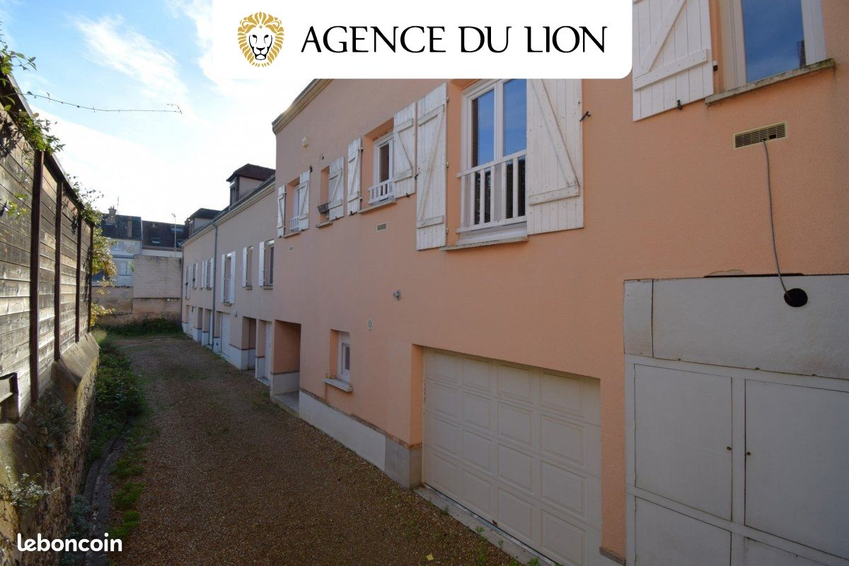 3 chambres Maison de ville à Dreux, France No. 155380