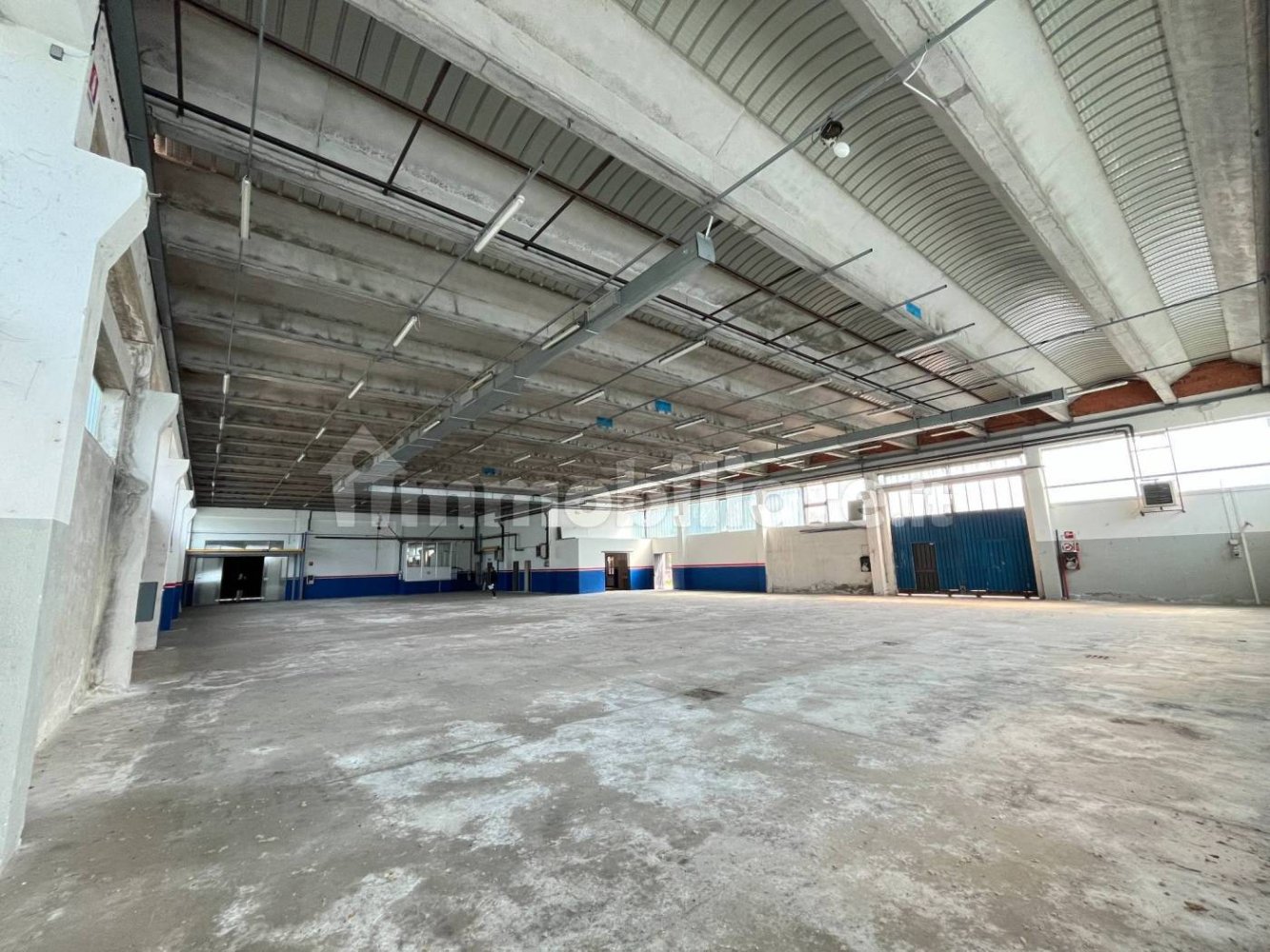 3غرفة مستودع في Collebeato, Italy رقم 285510