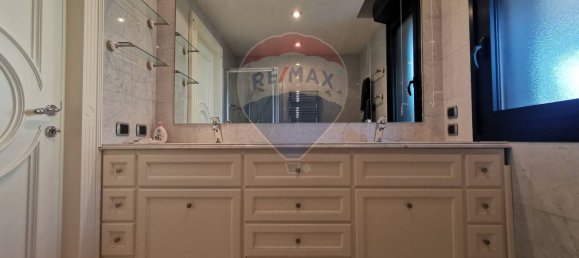 2 chambres Appartement à Bari, Italy No. 319469 7