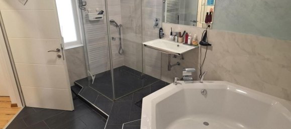 Apartamento de 2 habitaciónes en Favoriten, Austria No. 201293 4