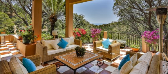 Вилла с 5 спальнями в Бенахавис, Испания № 2446 21