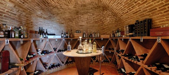 Вилла с 5 спальнями в Бенахавис, Испания № 2446 18