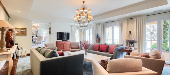 Вилла с 5 спальнями в Бенахавис, Испания № 2446 6