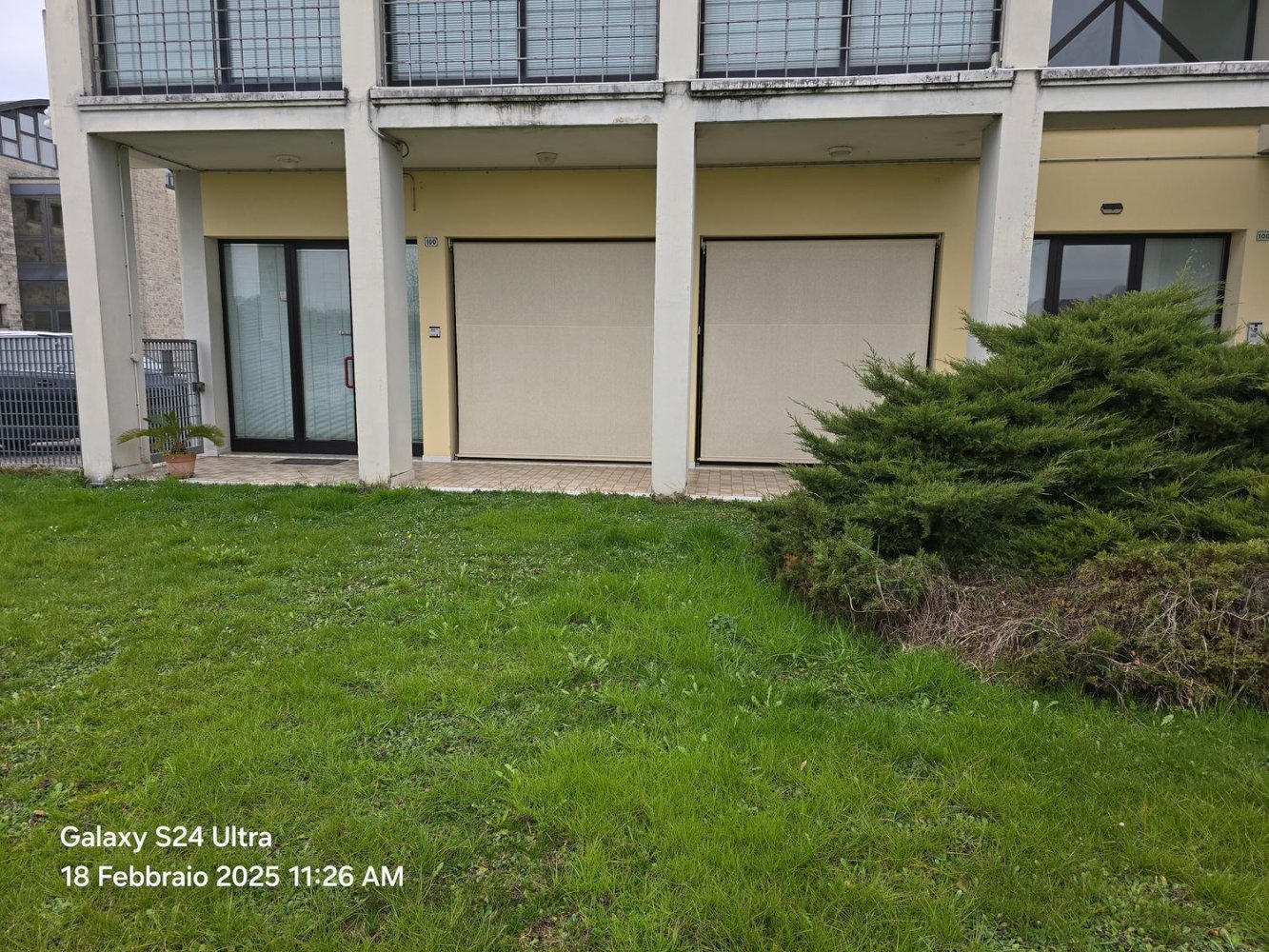 195m² Warehouse in Monticello Conte Otto, Italy No. 177029