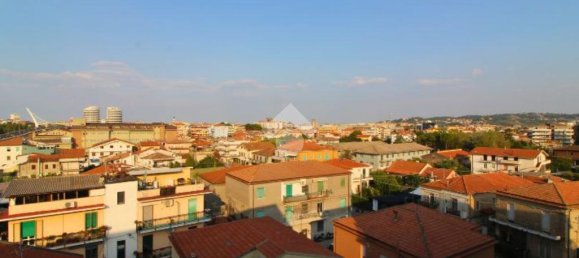 2 غرف نوم بانتهاوس في Pescara, Italy رقم 358667 9