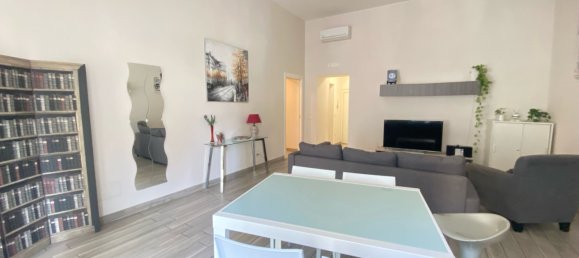 Квартира с 3 спальнями в Неаполь, Италия № 64096 20