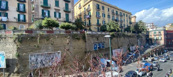 Квартира с 3 спальнями в Неаполь, Италия № 64096 4