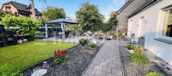 Таунхаус с 7 комнатами в Хохзауэрланд, Германия № 266455 2