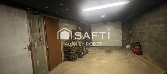 3 bedrooms House in Le Poinconnet, France No. 51792 12