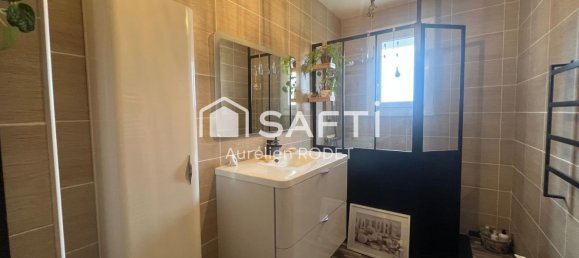 3 bedrooms House in Le Poinconnet, France No. 51792 6