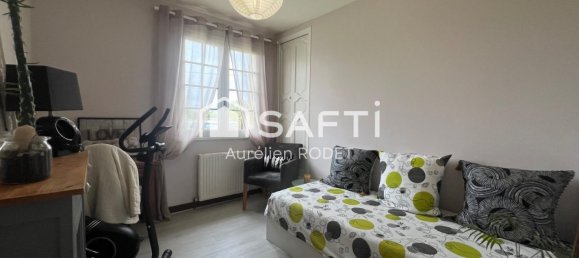 3 bedrooms House in Le Poinconnet, France No. 51792 5