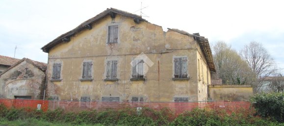 Дом с 6 комнатами в Кадельбоско ди Сопра, Италия № 14885 8