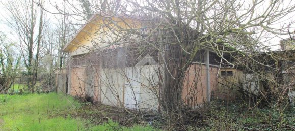 Дом с 6 комнатами в Кадельбоско ди Сопра, Италия № 14885 15