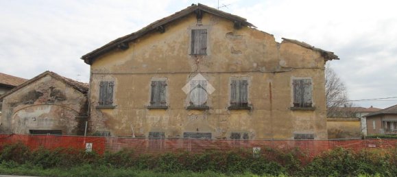 Дом с 6 комнатами в Кадельбоско ди Сопра, Италия № 14885 9