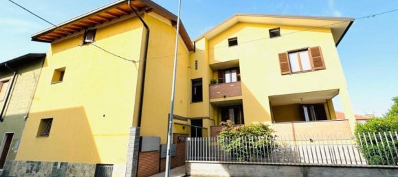 4 rooms Apartment in Canegrate, Italy No. 129089 20