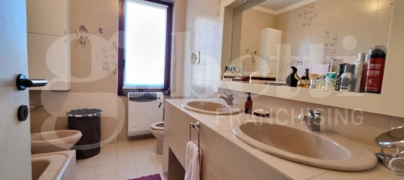 4 rooms Villa in Oliveto Lario, Italy No. 55057 10