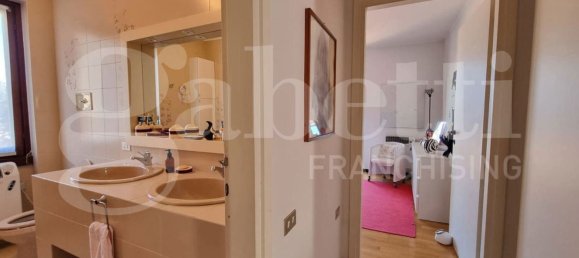 4 rooms Villa in Oliveto Lario, Italy No. 55057 11