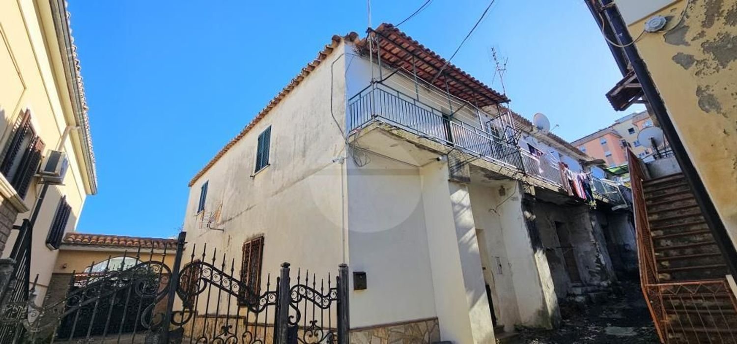 2 rooms House in Pizzo, Italy No. 161953