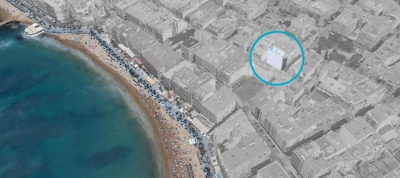 2 Schlafzimmer Wohnung in Torrevieja, Spanien, Nr. 365441 3