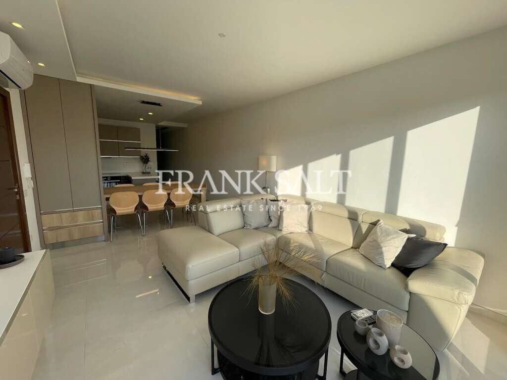 Квартира с 3 спальнями в Виктория, Мальта № 6031