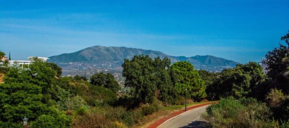 3 Schlafzimmer Villa in Marbella Del Este, Spain, Nr. 2952 11