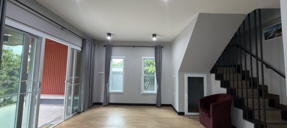 4 bedrooms House for sale in Pattaya, Chonburi, Eastern Thailand, Thailand № 172872 10