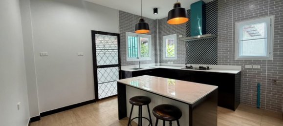 4 bedrooms House for sale in Pattaya, Chonburi, Eastern Thailand, Thailand № 172872 14