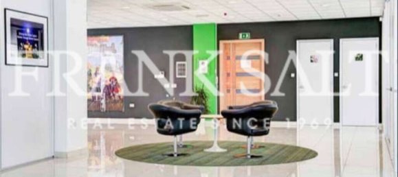 Bureau à Ta' Xbiex, Malta 700m² No. 12072 5