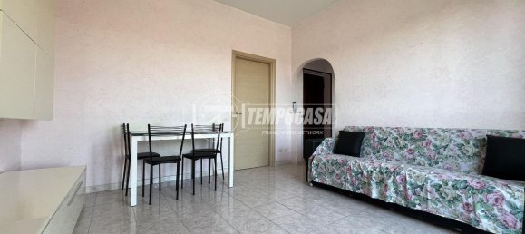2 rooms Apartment in Rozzano, Italy No. 9227 6