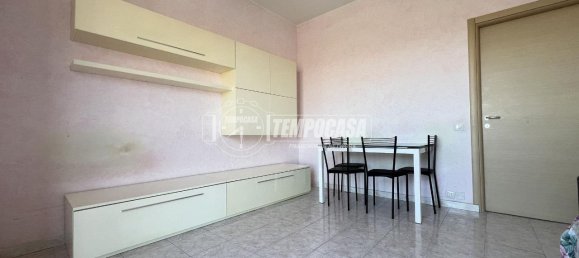 2 rooms Apartment in Rozzano, Italy No. 9227 7