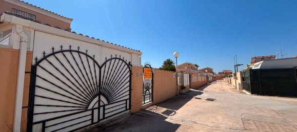 2 bedrooms House in Alicante, Spain No. 162314 4