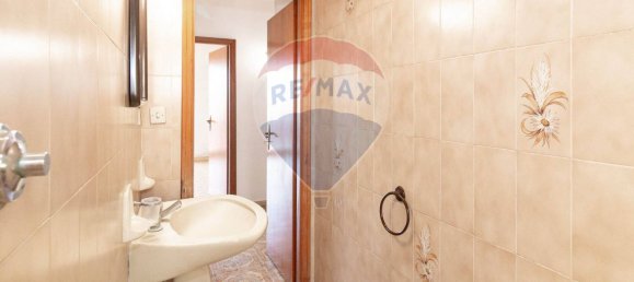 3 bedrooms Apartment in Catania, Italy No. 131026 20