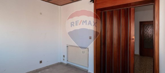 3 bedrooms Apartment in Catania, Italy No. 131026 8