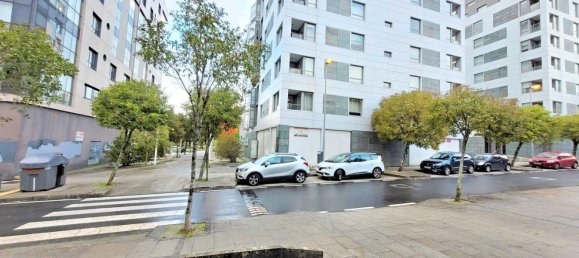 205m² Commercial property in A Coruna, Spain No. 40199 13