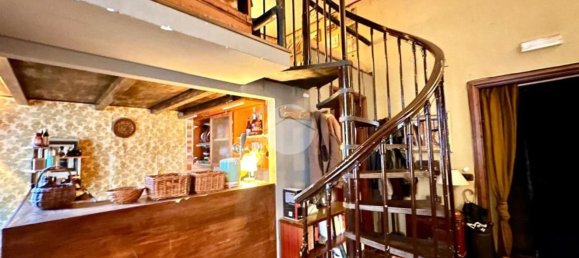 Квартира с 2 комнатами в Поццуоли, Италия № 167130 15